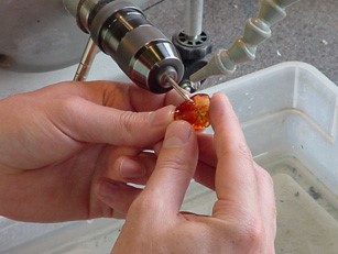حکاکی گوهرشناسی